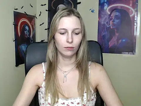 StrangerGi online show from 07-12-26, 11:56