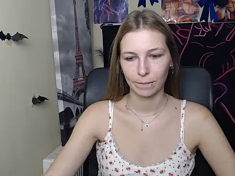 StrangerGi online show from 07-18-26, 05:55