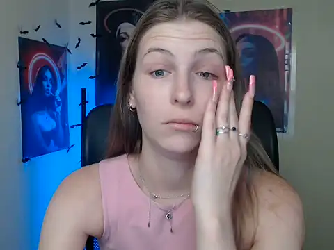 StrangerGi online show from 07-22-26, 06:16