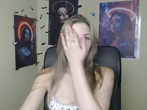 StrangerGi online show from 07-30-26, 08:19