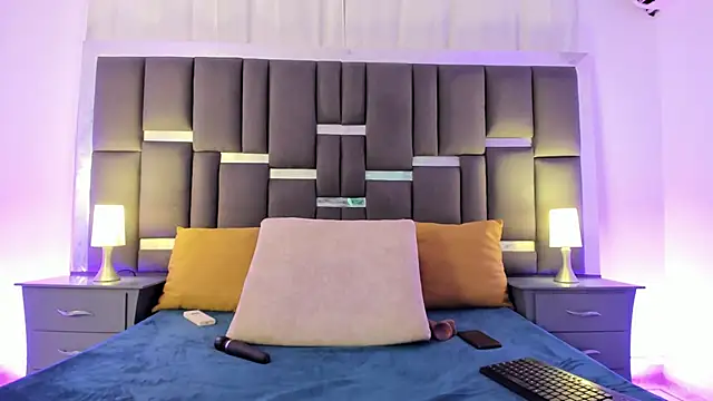 Snapshot of talivega chatting on 10-14-25, 08:31 talivega online show from 10-14-25, 08:31