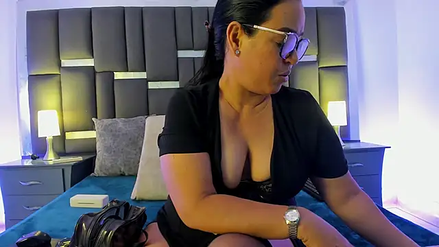 Snapshot of talivega chatting on 10-28-25, 08:44 talivega online show from 10-28-25, 08:44