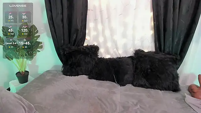 miss meegan online show from 12-06-24, 01:44