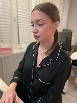 bunnyrich online show from 10-09-25, 10:41