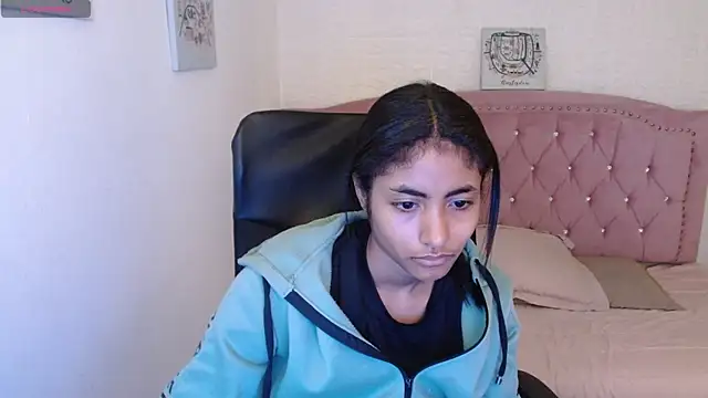 shaneelle online show from 03-18-25, 03:09