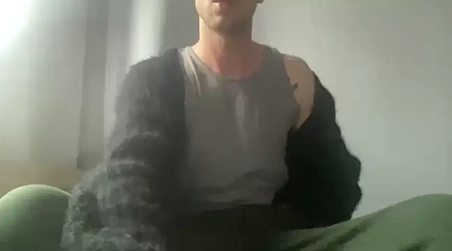 Snapshot of pancer92 chatting on 01-01-25, 12:55 pancer92 online show from 01-01-25, 12:55