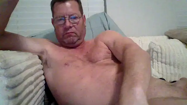 Goldenbear3111 online show from 04-30-26, 03:35