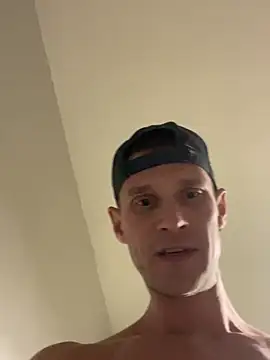 Snapshot of Camcam21 chatting on 02-28-25, 07:58 Camcam21 online show from 02-28-25, 07:58