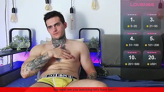 Snapshot of CarterCole chatting on 01-18-25, 10:39 CarterCole online show from 01-18-25, 10:39