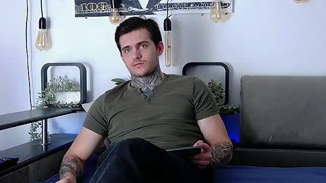 Snapshot of CarterCole chatting on 03-09-25, 08:40 CarterCole online show from 03-09-25, 08:40