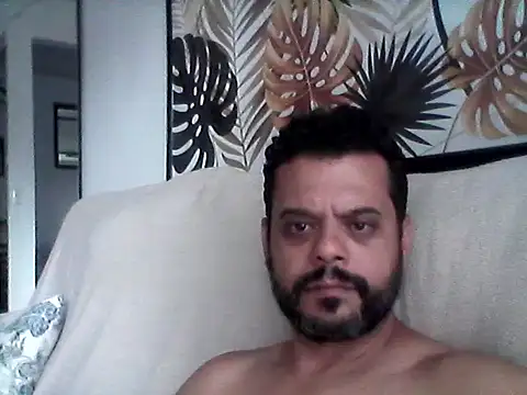 HornyBeachBoyBR online show from 03-05-26, 01:40