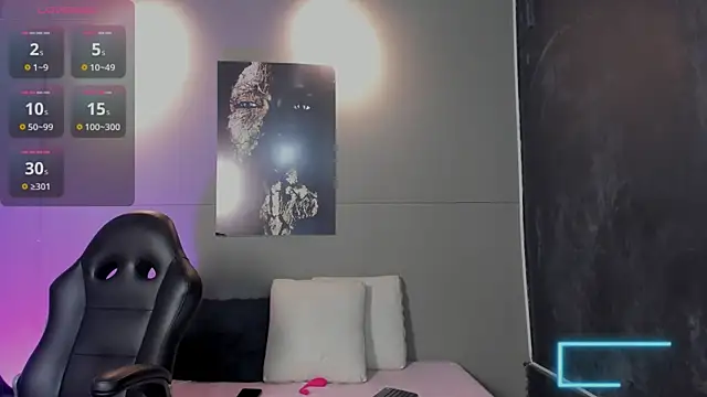 Snapshot of lola_red95 chatting on 05-11-26, 06:49 lola red95 online show from 05-11-26, 06:49