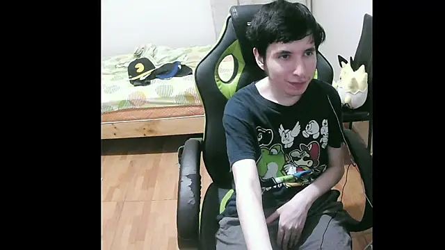 Snapshot of Twink_martinboy chatting on 01-30-25, 04:06 Twink martinboy online show from 01-30-25, 04:06