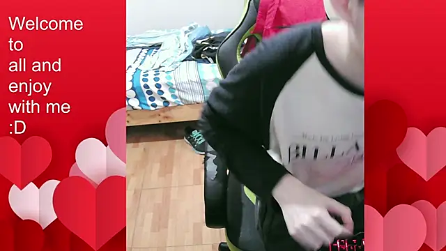 Snapshot of Twink_martinboy chatting on 10-04-25, 09:35 Twink martinboy online show from 10-04-25, 09:35