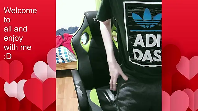 Snapshot of Twink_martinboy chatting on 11-01-25, 12:01 Twink martinboy online show from 11-01-25, 12:01