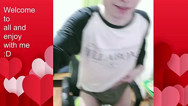 Snapshot of Twink_martinboy chatting on 11-29-25, 05:21 Twink martinboy online show from 11-29-25, 05:21