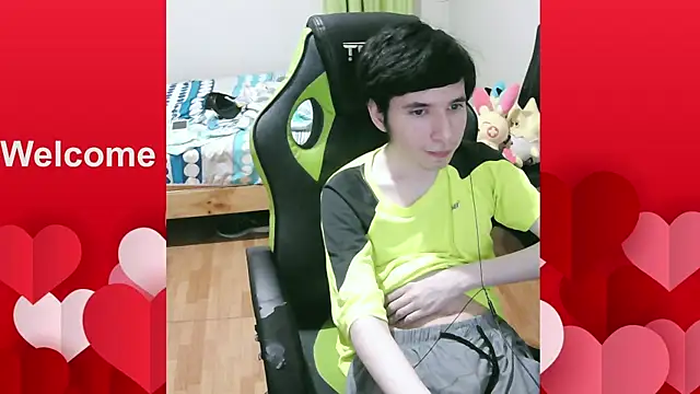 Snapshot of Twink_martinboy chatting on 01-12-26, 01:33 Twink martinboy online show from 01-12-26, 01:33