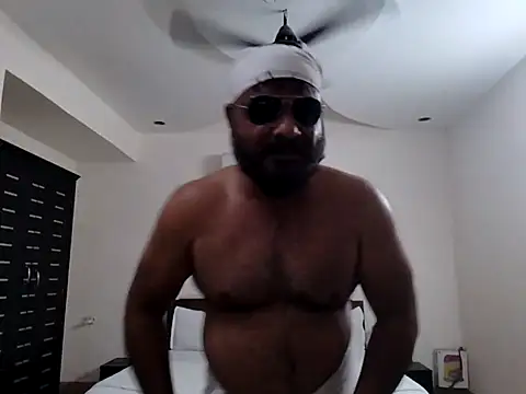 EthicalNight8 online show from 12-15-25, 05:17