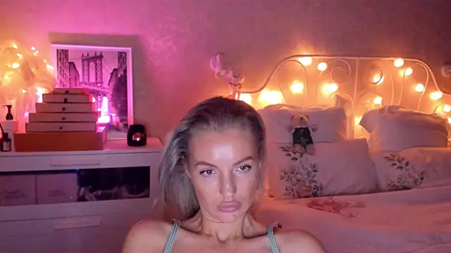 aestetick online show from 11-16-25, 06:46