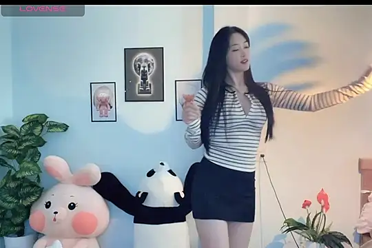  Aimy  online show from 11-30-25, 04:27