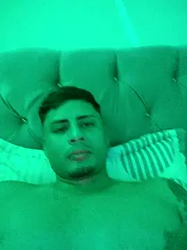 Snapshot of Morales981 chatting on 10-20-25, 03:56 Morales981 online show from 10-20-25, 03:56