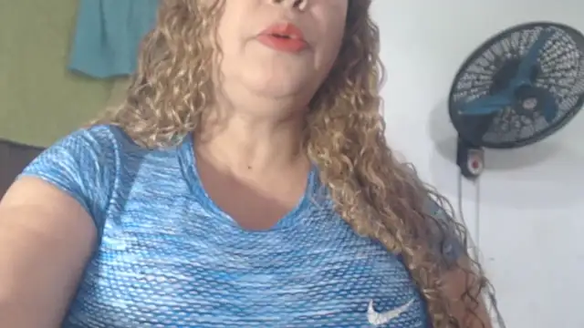 BustyAmanda online show from 06-16-26, 02:52