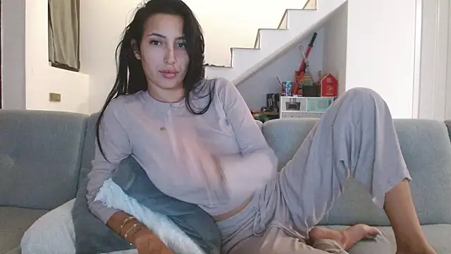 Gabrielaaxxx online show from 02-10-25, 08:42