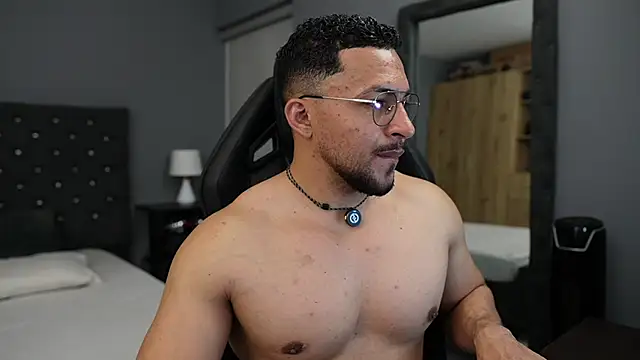 Martin Logan online show from 04-10-26, 01:11