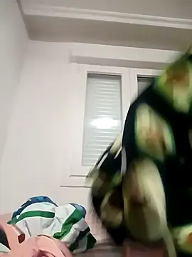 Snapshot of Juanamd1 chatting on 12-19-24, 08:23 Juanamd1 online show from 12-19-24, 08:23