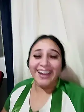 Snapshot of Juanamd1 chatting on 10-11-25, 12:21 Juanamd1 online show from 10-11-25, 12:21