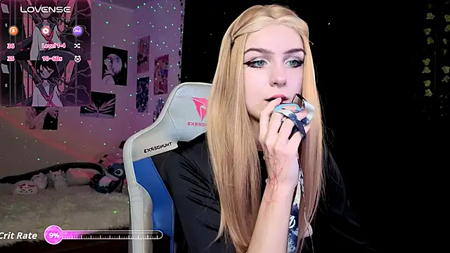 Snapshot of Reflexxxia_ chatting on 12-04-25, 02:48 Reflexxxia online show from 12-04-25, 02:48