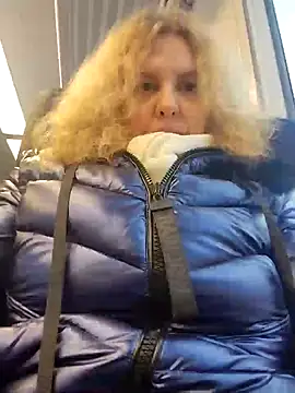 Snapshot of SexyHotSusan chatting on 02-13-25, 07:45 SexyHotSusan online show from 02-13-25, 07:45