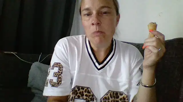 scrummymummy2 online show from 07-13-26, 07:05