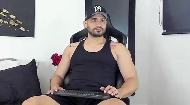 Snapshot of Dereck_vega chatting on 02-12-25, 10:48 Dereck vega online show from 02-12-25, 10:48