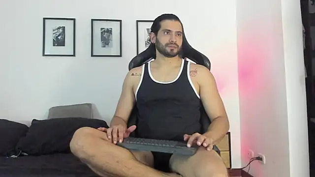 Dereck vega online show from 05-04-26, 10:06