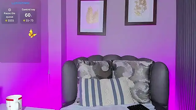 Nahiajhonson  online show from 11-01-25, 01:02