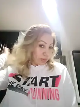 Snapshot of coral_smitth chatting on 02-12-25, 11:09 coral smitth online show from 02-12-25, 11:09