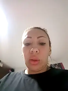 Snapshot of coral_smitth chatting on 02-14-25, 12:51 coral smitth online show from 02-14-25, 12:51