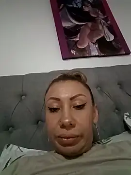 Snapshot of coral_smitth chatting on 03-06-25, 10:04 coral smitth online show from 03-06-25, 10:04