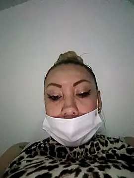 Snapshot of coral_smitth chatting on 11-09-25, 01:15 coral smitth online show from 11-09-25, 01:15