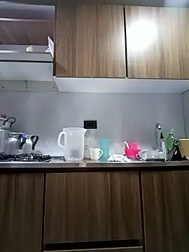 Snapshot of coral_smitth chatting on 12-14-25, 06:56 coral smitth online show from 12-14-25, 06:56