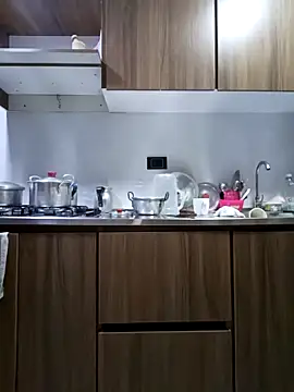 Snapshot of coral_smitth chatting on 12-17-25, 07:20 coral smitth online show from 12-17-25, 07:20