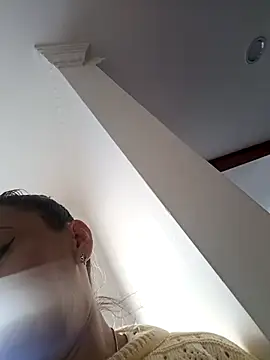 coral smitth online show from 04-18-26, 07:58