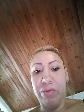 Snapshot of coral_smitth chatting on 05-17-26, 04:58 coral smitth online show from 05-17-26, 04:58