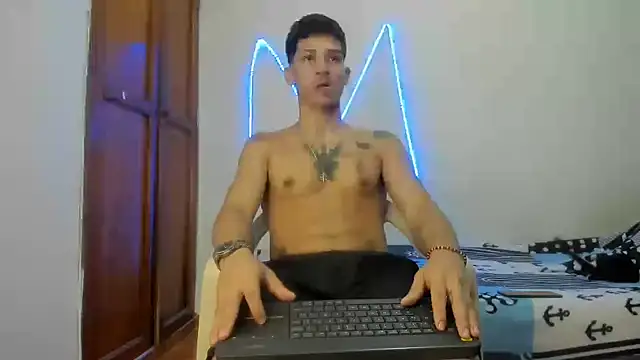 Snapshot of MasterSEX420 chatting on 01-13-26, 02:11 MasterSEX420 online show from 01-13-26, 02:11