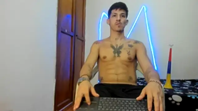 Snapshot of MasterSEX420 chatting on 01-17-26, 08:56 MasterSEX420 online show from 01-17-26, 08:56