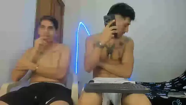 Snapshot of MasterSEX420 chatting on 02-02-26, 01:32 MasterSEX420 online show from 02-02-26, 01:32