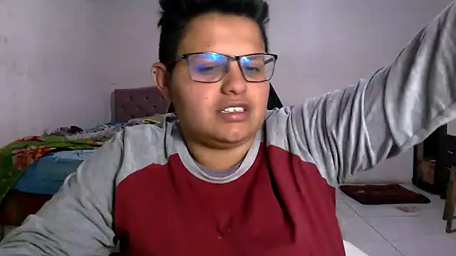 tatsumi nao online show from 10-19-25, 06:36