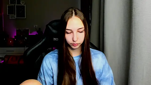 Sm0ly online show from 10-04-25, 02:53