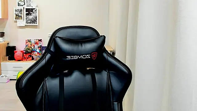 Sm0ly online show from 10-31-25, 02:23